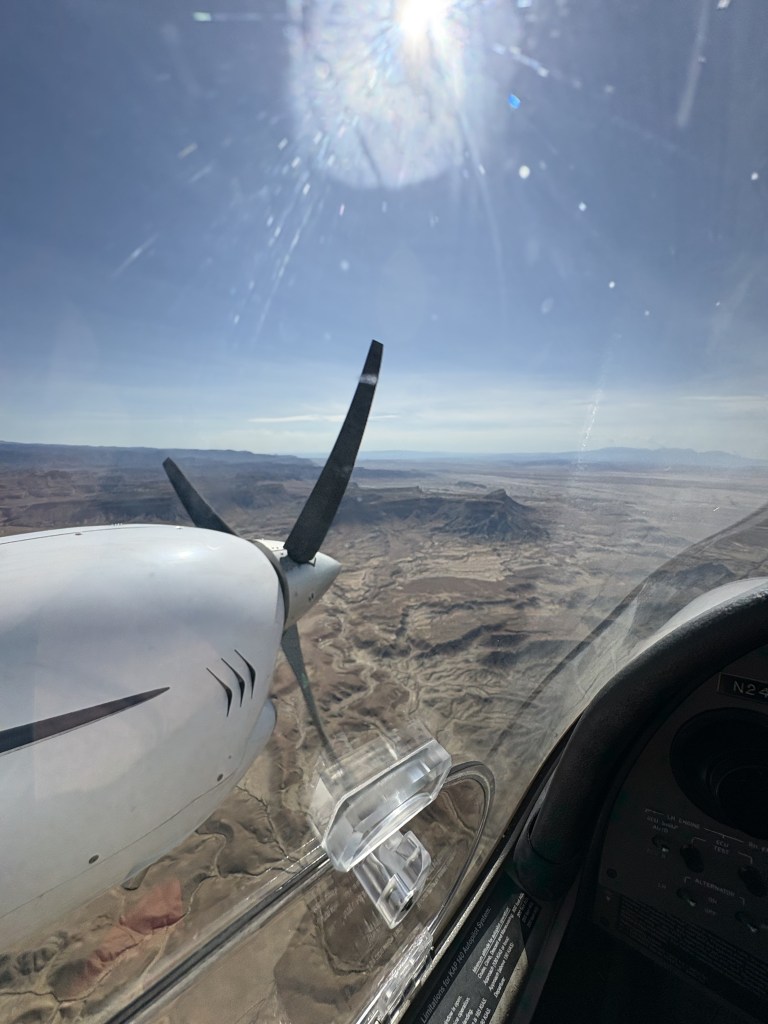 Multi-engine flying near KCNY, Canyonlands regional airport